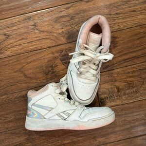 Girls high tops size 1.5